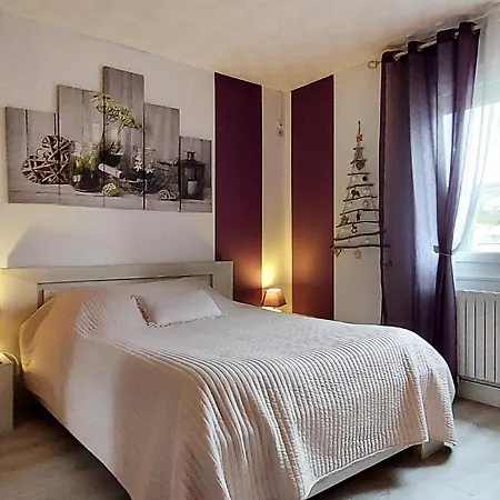 Cozy Apartment In Saint-Aubin-Le-Cauf * Saint-Aubin-le-Cauf