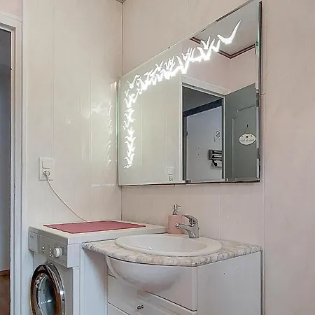 Cozy Apartment In Saint-Aubin-Le-Cauf Apartment